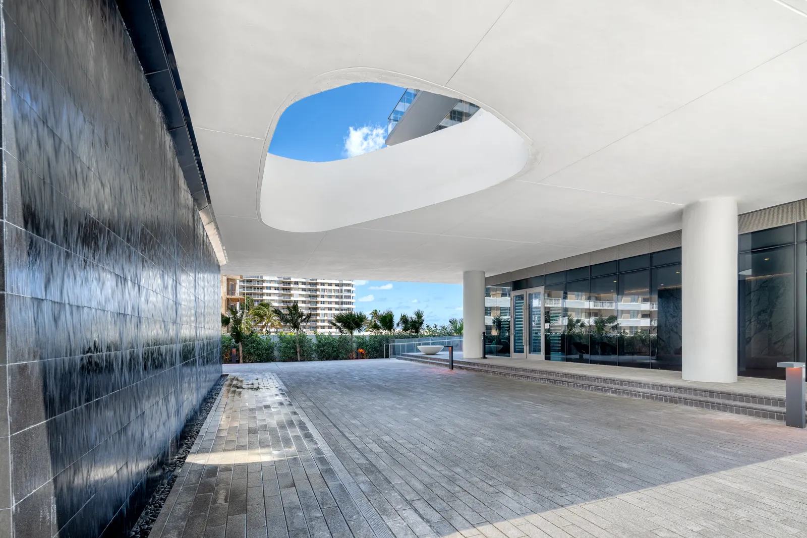 2000 Ocean — image 3