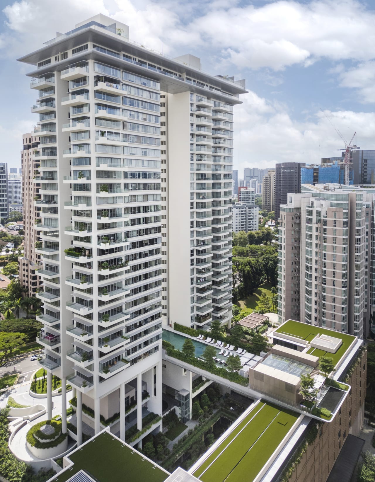 Boulevard 88 Residences — image 8