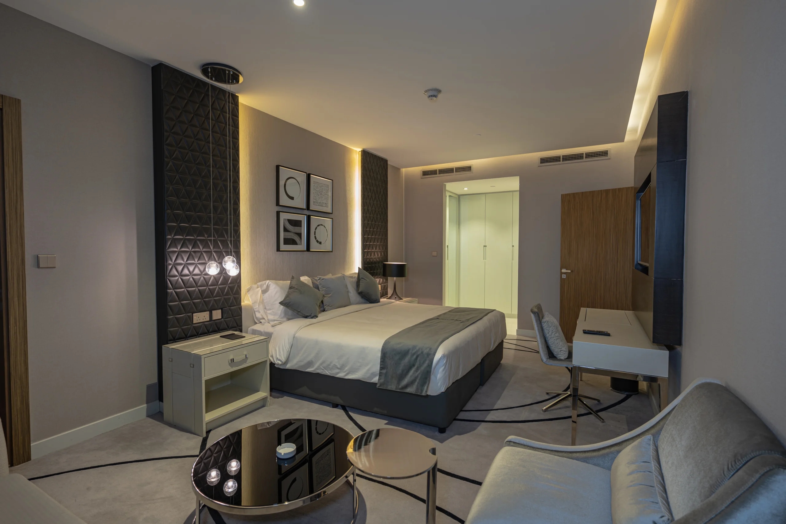 DAMAC Towers — image 4