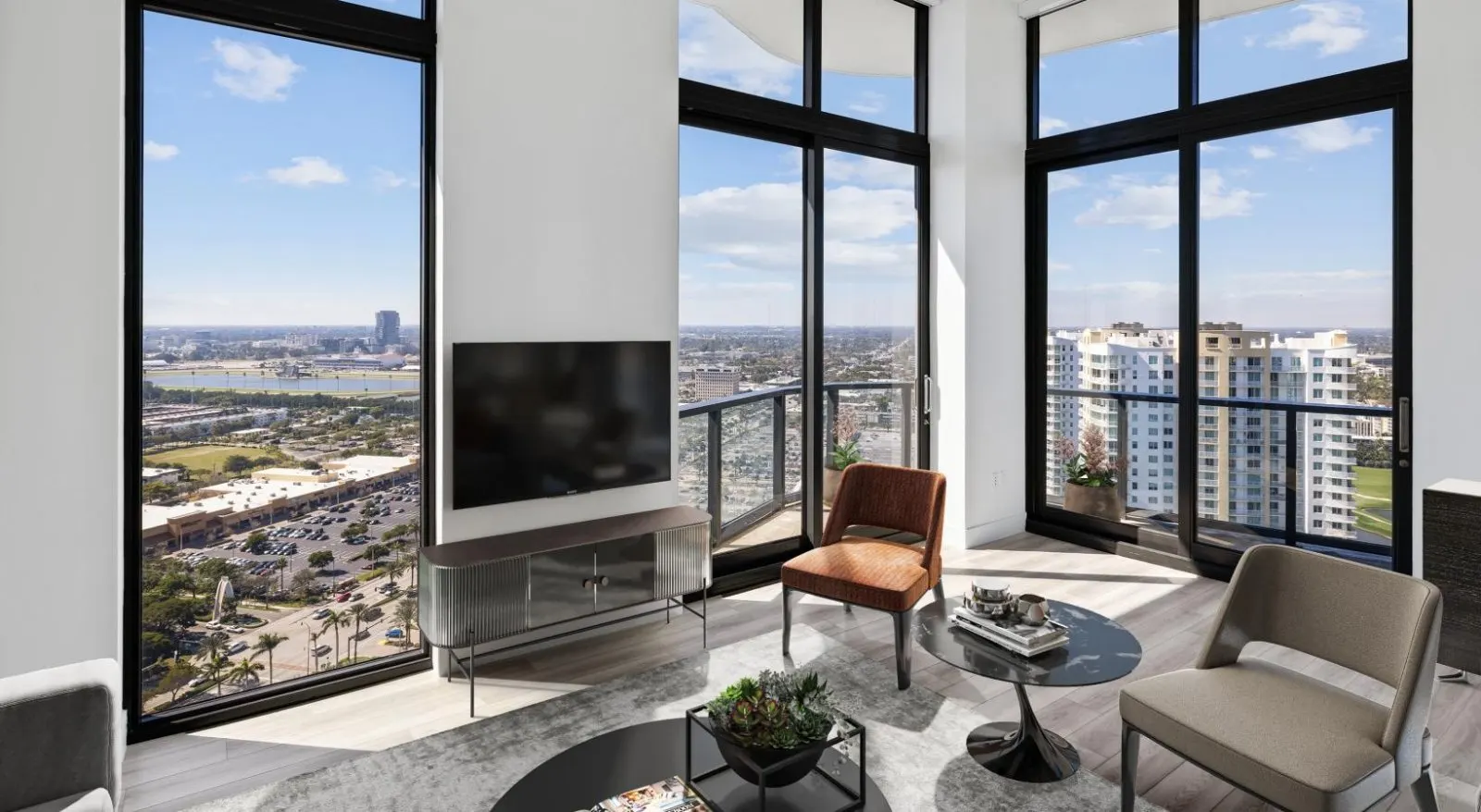 Mondrian Hallandale Beach — image 10