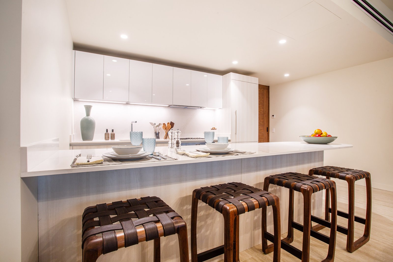 Thompson Hotel & Residences — image 4